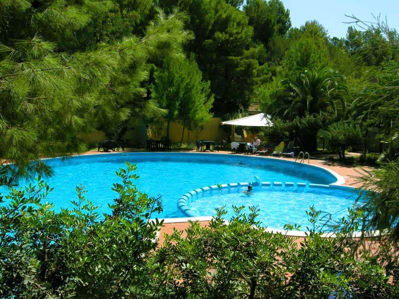 Aparthotel Abbaechelu Santa Margherita di Pula Exterior foto